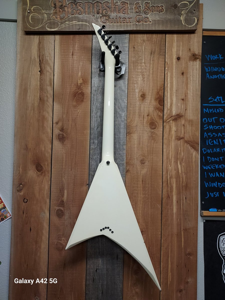 MartinLuthier ⚔🏴🎸🔫🚁🤸♂️ tweet media