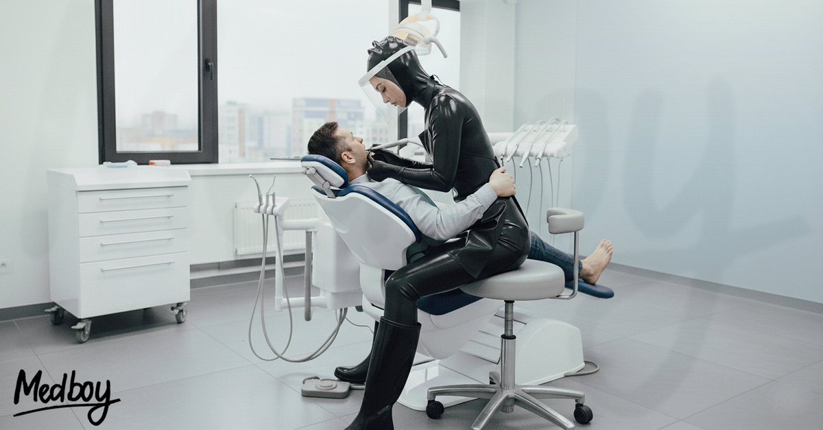 AI seems to have gotten better

The dentist drills away and allows you to touch her latex  for comfort

#LatexDentist #DentalFetish