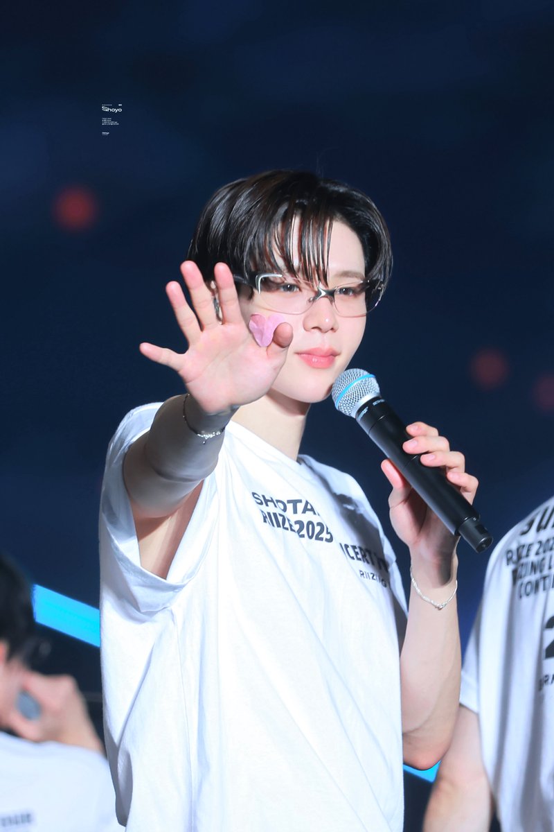 250830

#SHOTARO #쇼타로 #将太郎 #ショウタロウ
#RIIZE #라이즈