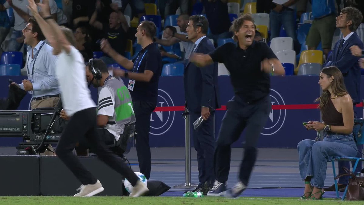 SerieA_EN's tweet image. PASSION from Antonio Conte! 🙌

#NapoliCagliari