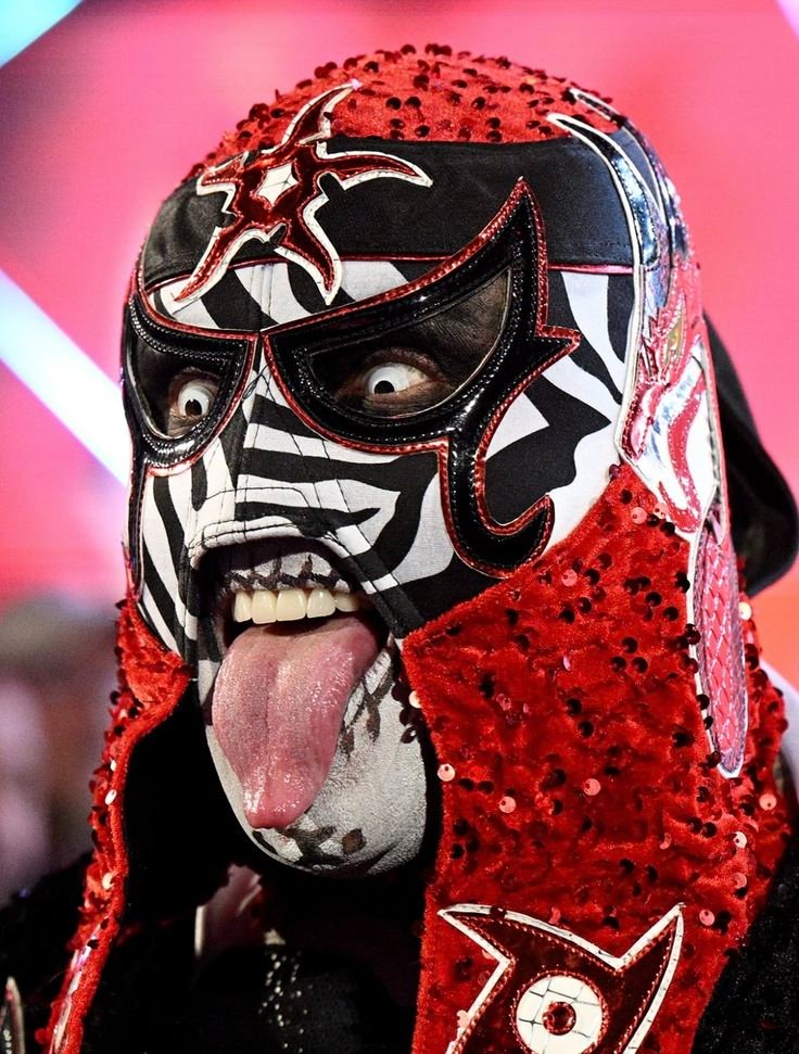 Forever my favorite wrestler 🥰🥰🥰🥰  <a href="/PENTAELZEROM/">PENTA EL ZERO M</a> 💖💖