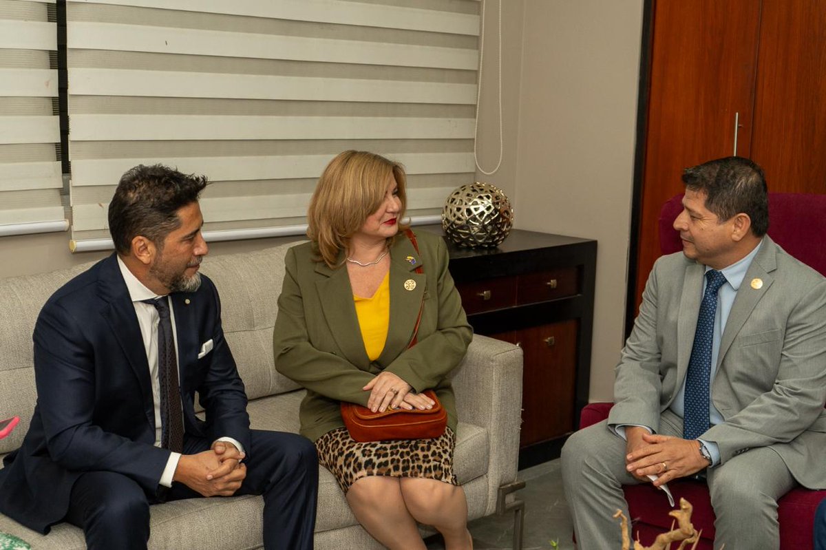 Europa - Jekaterina Doródnova tweet media