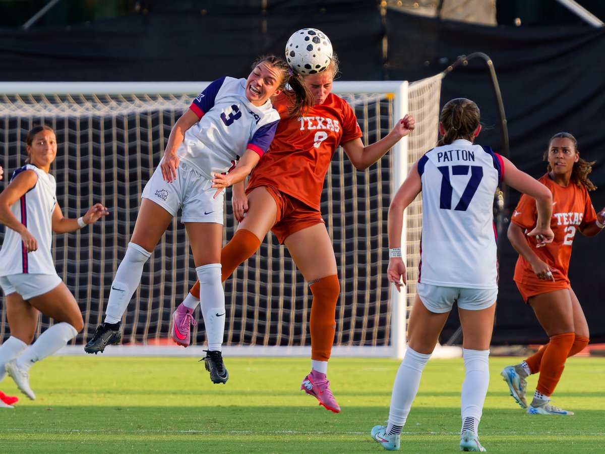 dientetex's tweet photo. @TexasSoccer vs @TCUSoccer #4 ranked Frogs prevail 3-2   More match pics:  https://t.co/eAEqRIp2b8
#HookEm  #RunWithTexas https://t.co/HO4LlGbjV4