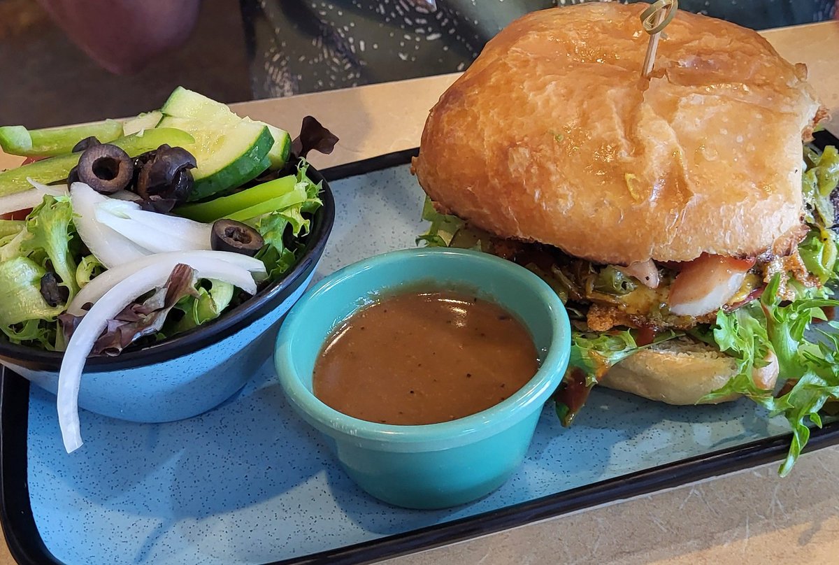 Trail Rider. Mmmmmm.

Italian sub.
Green chile smashed cheeseburger. 

So good. Got some canoli to go.