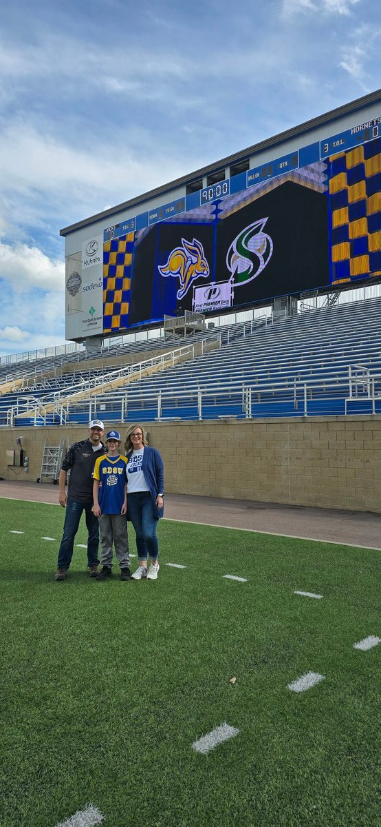 Saturdays are for the Jackrabbits!!
#GoJacks
#GoBigGoBlueGoJacks
#RahRahRabbits