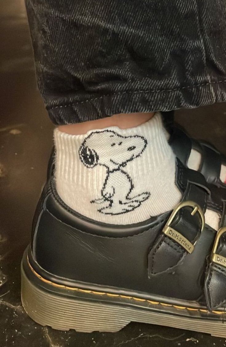 Snoopy socks 👀