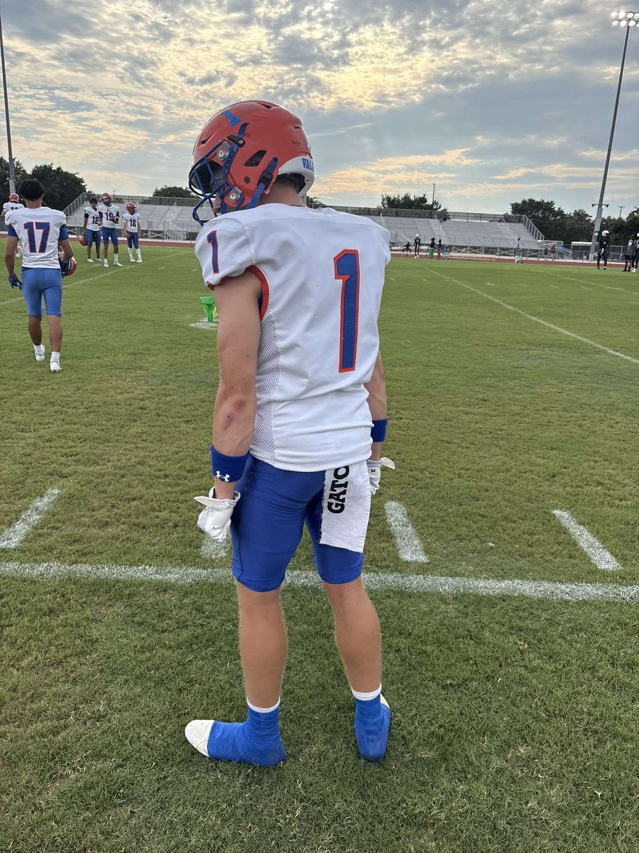 Edison_Delgado5's tweet photo. First 3 games (including KOC)
14 receptions 262 yards, 5tds and a 2 point conversion 🤫🤫🤫
https://t.co/MqoVsmnthz https://t.co/CeHNy7uCtT