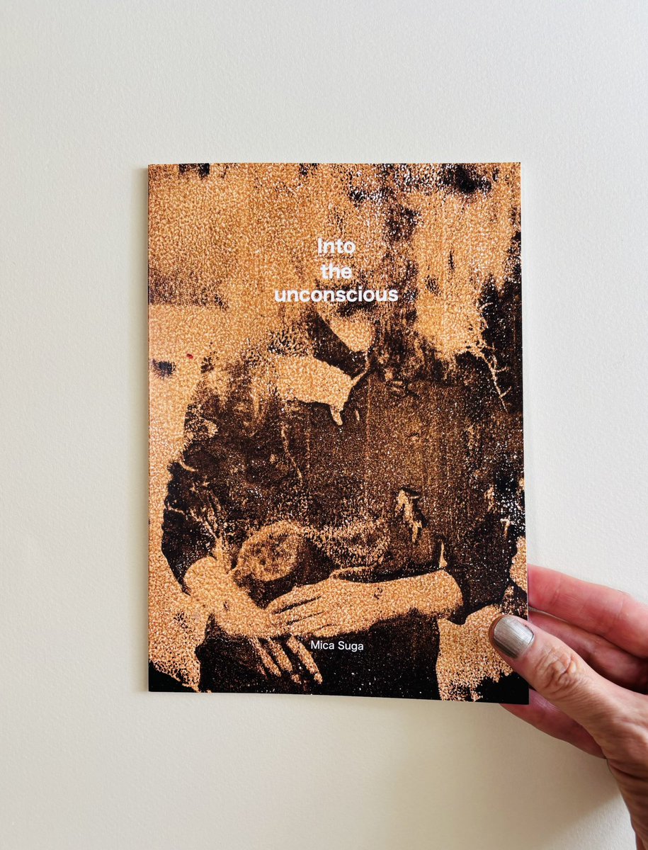 micapower's tweet image. 【ZINE②】
Into the unconscious
無意識の中へ
2025

無意識を意識してみる。
その表現をモノタイプの版画で表現してみた。
________
現在六本木ヒルズA/Dギャラリーで開催中、HILLS ZINE  MARKETでご購入できます。