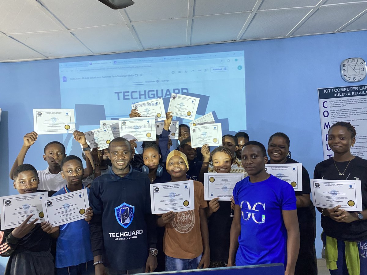 ESoseipiri92751's tweet image. 🚀 Empowering the next generation of innovators!

Proud of our Summer Tech Training Program graduates 🎓💻. These young minds are now equipped with the skills, confidence &amp;amp; creativity to shape the future. 🌍✨

#TechGuard #YouthInTech #Innovation #FutureLeaders