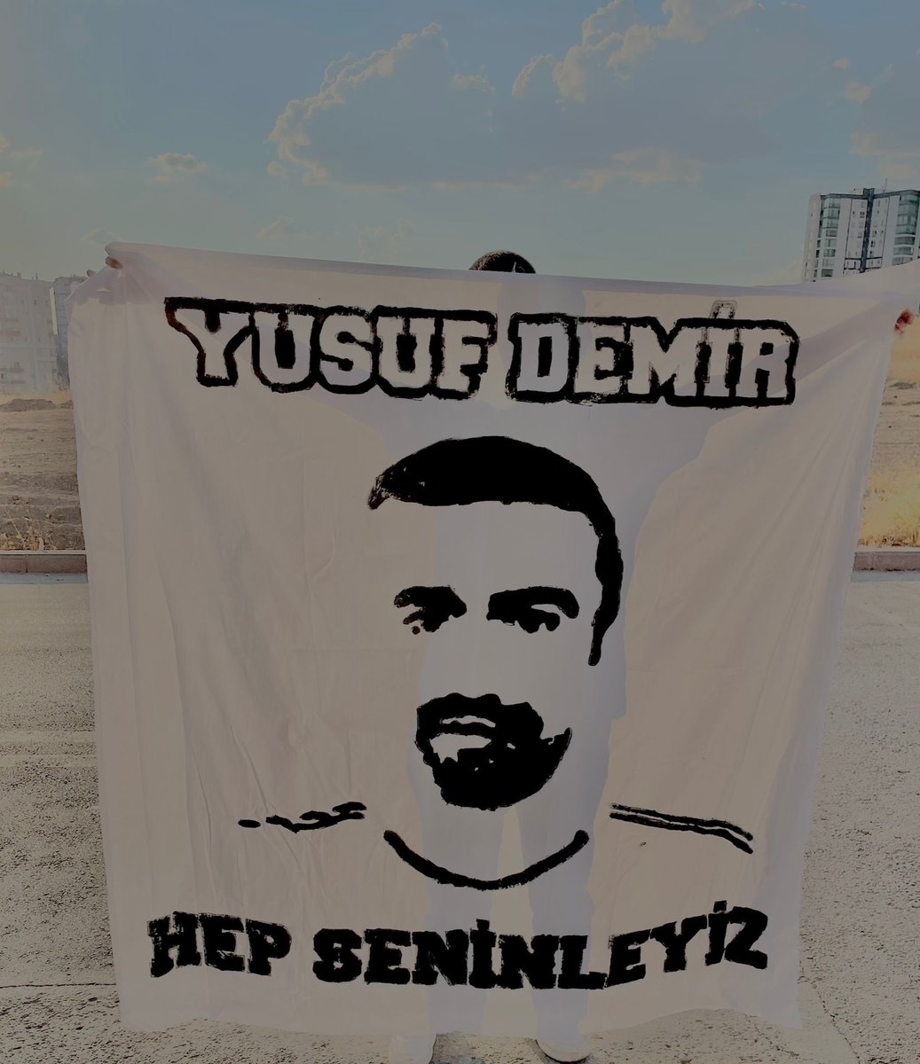YUSUF DEMİR HEP SENİNLEYİZ! 

Yusuf ağabeyimizi vefatının yıldönümünde sevgi ve özlemle anıyoruz. #UNIGFB