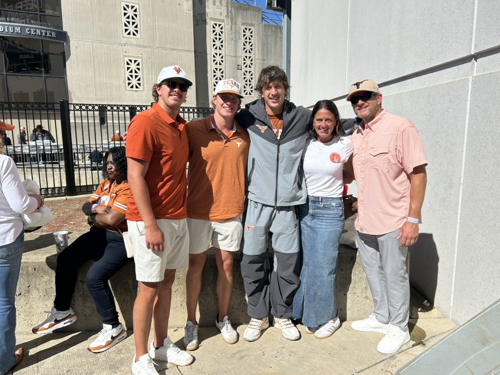 Brad Livingstone tweet media