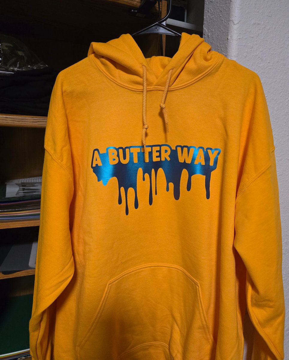 Studio7544's tweet photo. Congratulations to @abutterway  on an incredible set at Sundays at Six! 📷 Thank you for letting Skunkee Ltd. be part of your journey with your new merch—it means the world to us. @NinjaTransfers https://t.co/rG2CuukQ2Z