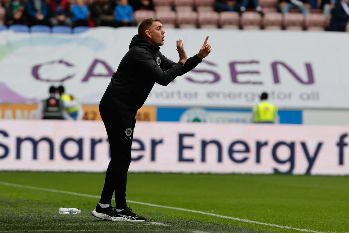 “Look, it’s simple. 3-4-3 to start with. Then as soon as we score, we switch to a 10-0-0.”

#StockportCounty