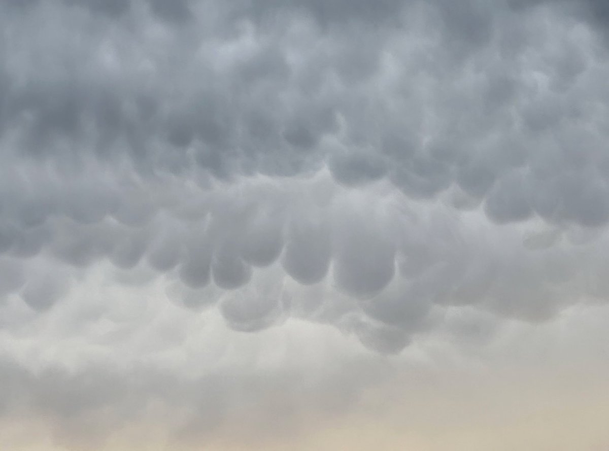 Nubes Mammatus en #Valparaíso (5:30 PM)
