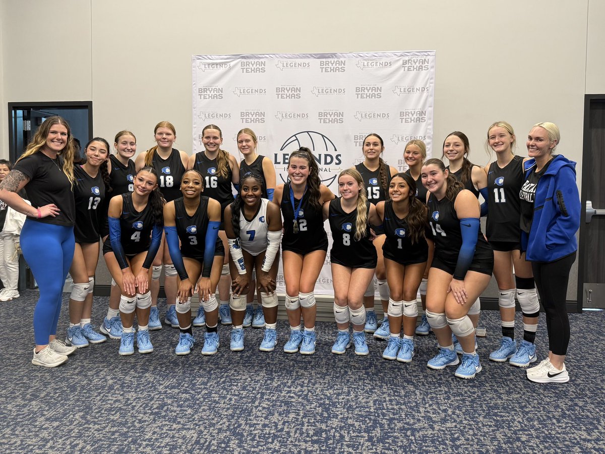 𝐂𝐞𝐧𝐭𝐞𝐧𝐧𝐢𝐚𝐥 𝐕𝐨𝐥𝐥𝐞𝐲𝐛𝐚𝐥𝐥 tweet media