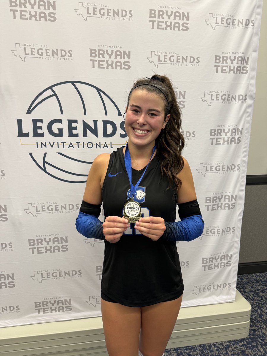 𝐂𝐞𝐧𝐭𝐞𝐧𝐧𝐢𝐚𝐥 𝐕𝐨𝐥𝐥𝐞𝐲𝐛𝐚𝐥𝐥 tweet media