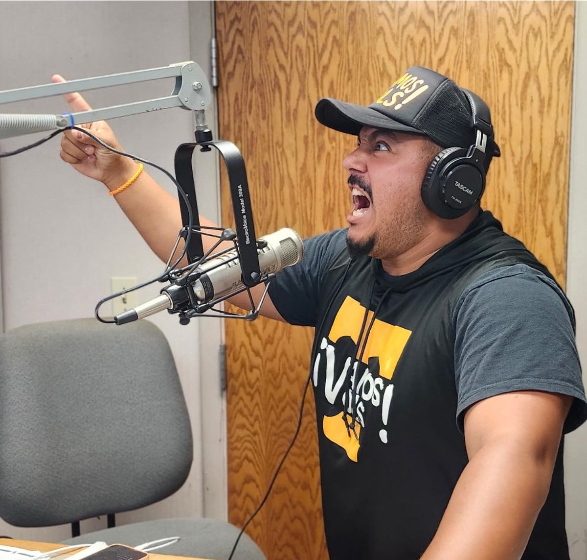 Carlos (Spanish Voice) Lopez🍊 tweet media