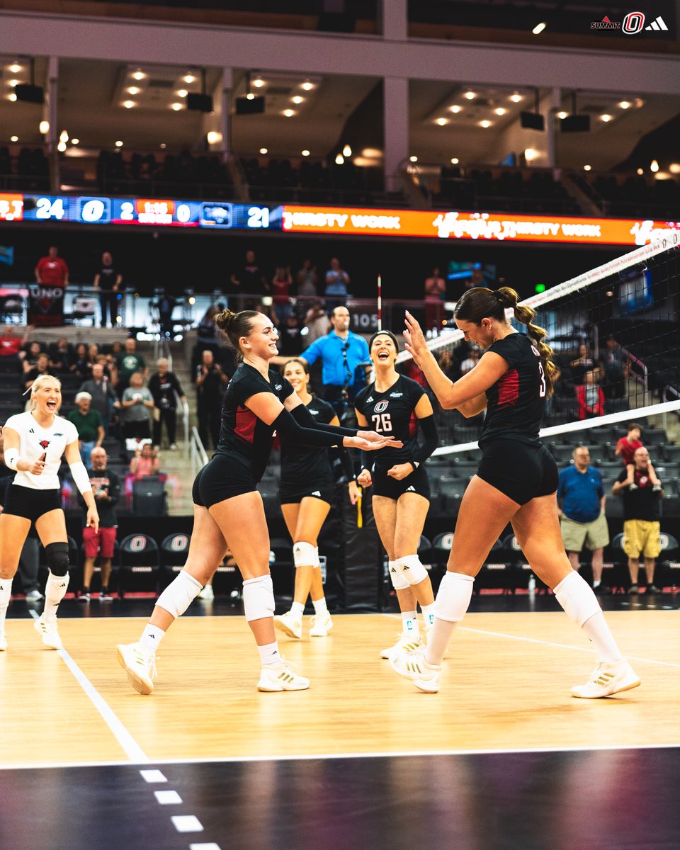 OmahaVB's tweet photo. 2-0. 😎

#GoMavs https://t.co/1caUsRFXiu