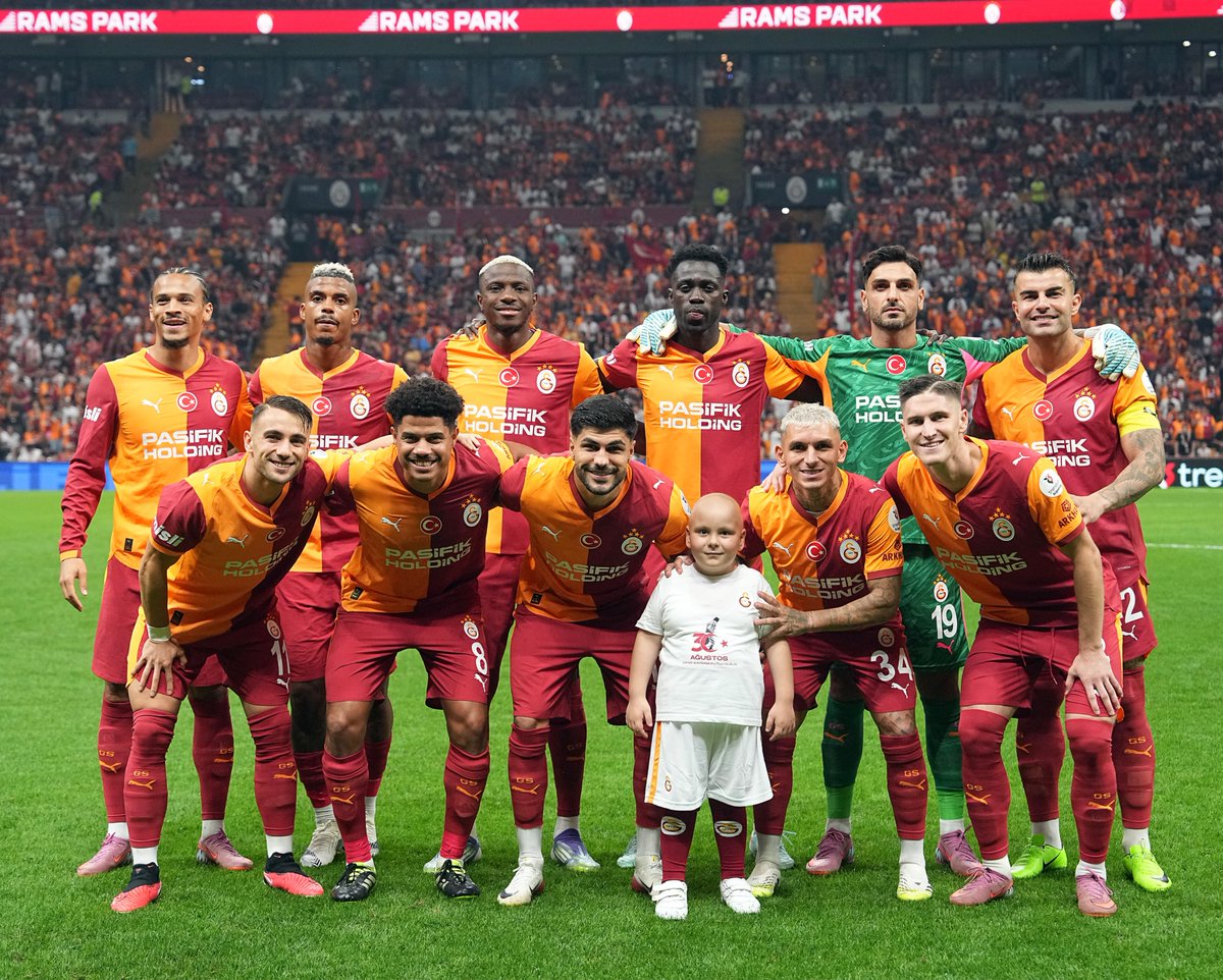 Sen hep güçlü kal Barış. Seni çok seviyoruz! 💛❤️