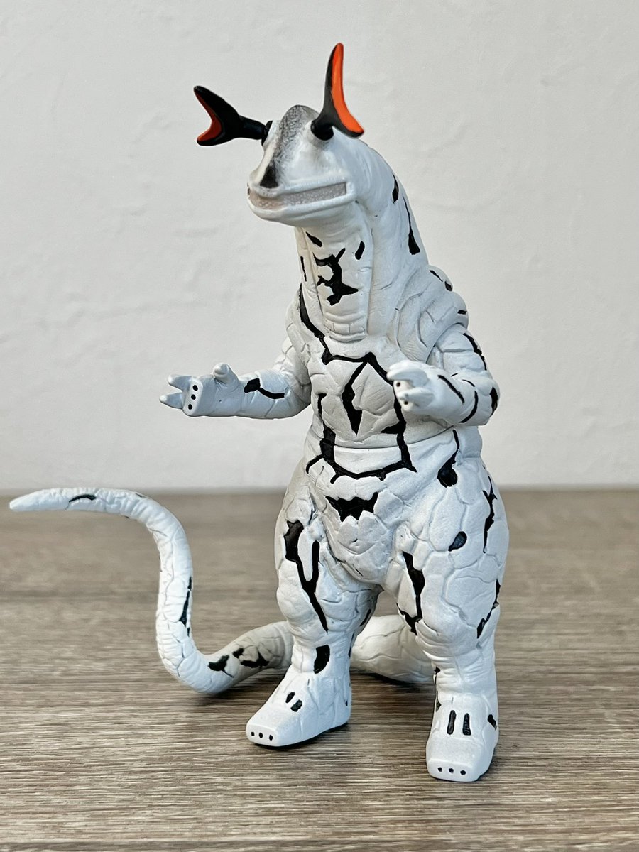 バンダイ ウルトラ怪獣シリーズ 放電竜 エレキング」 ビフォーアフター