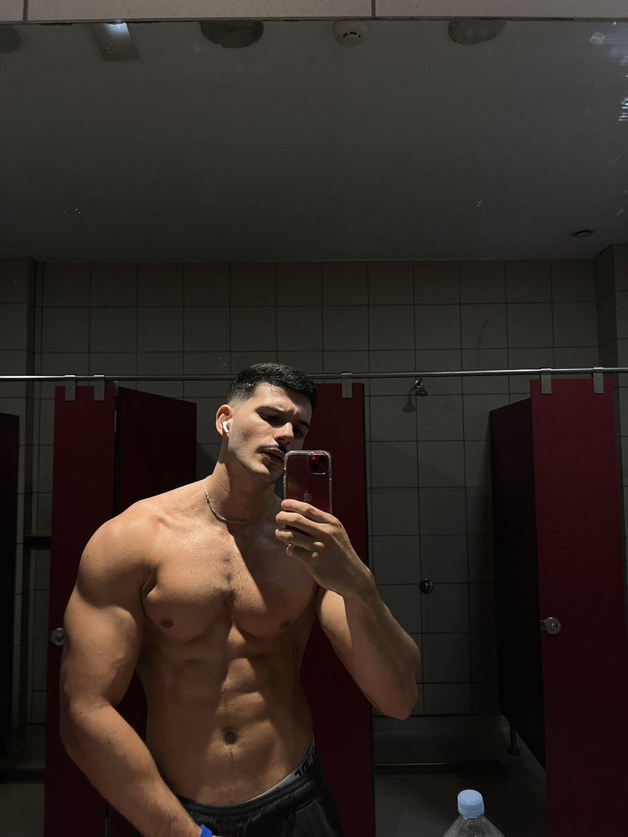 onlyfans.com/samumoreno 🔥🔥