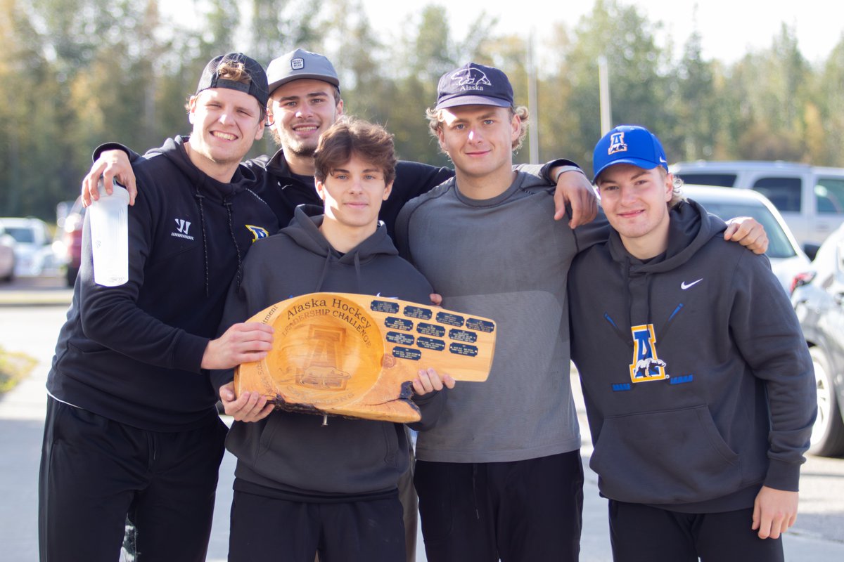 Your 2025 Nanooks Hockey Leadership Challenge champions! 

L-R: Lassi Lehti, Trent Penner, Misha Danylov, Noah Barlage, Jhett Larson💪💪

#NanookNation x #LeadershipChallenge