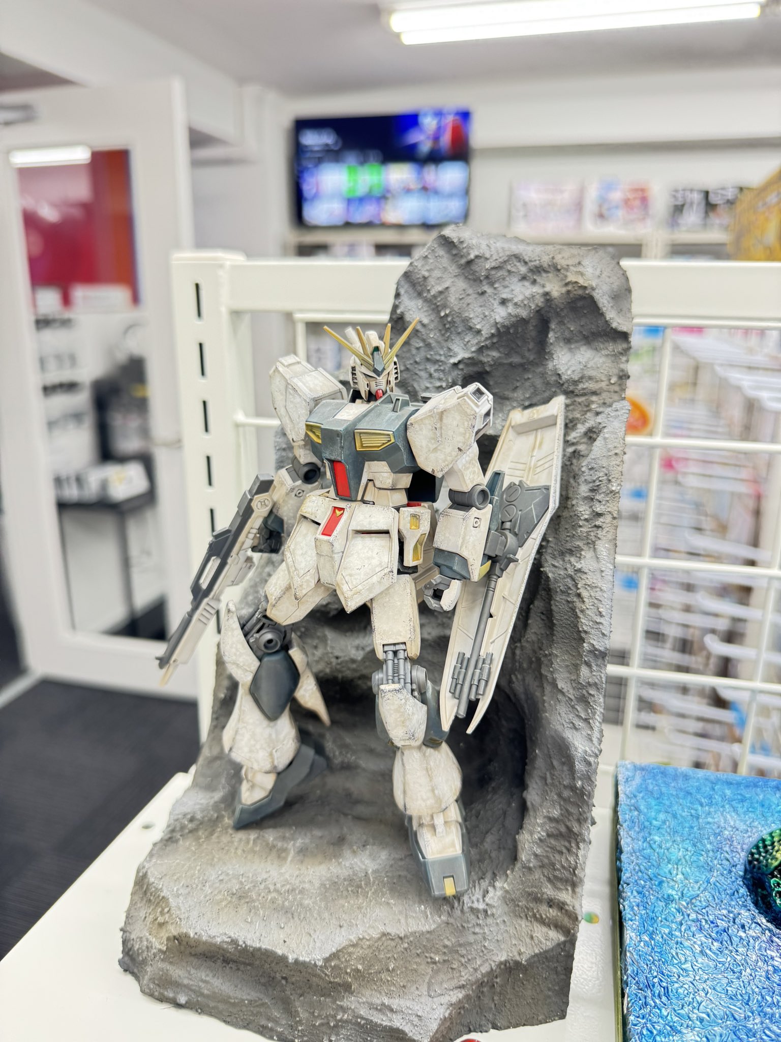 ガンプラを使ったジオラマです ㊗️Zガンダム 放送開始40周年🎉 ちょっと出遅れましたが