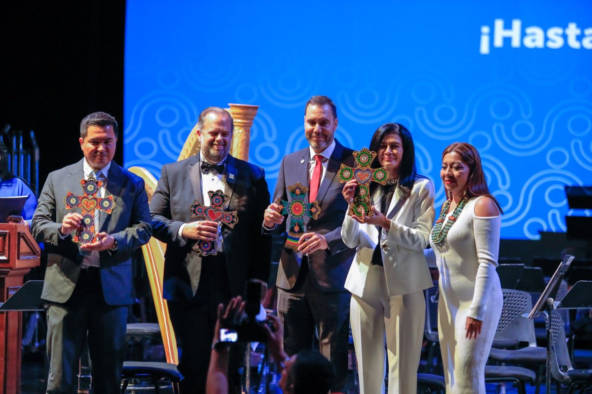 Como parte de nuestra 3ra linea de accion, #MemoriaHistórica y Sensibilización; Conmemoramos el "Día Internacional de las Víctimas de Desapariciones Forzadas", mediante el IV Concierto de la Orquesta Sinfonica de El Salvador dedicado a las víctimas y sus familiares.