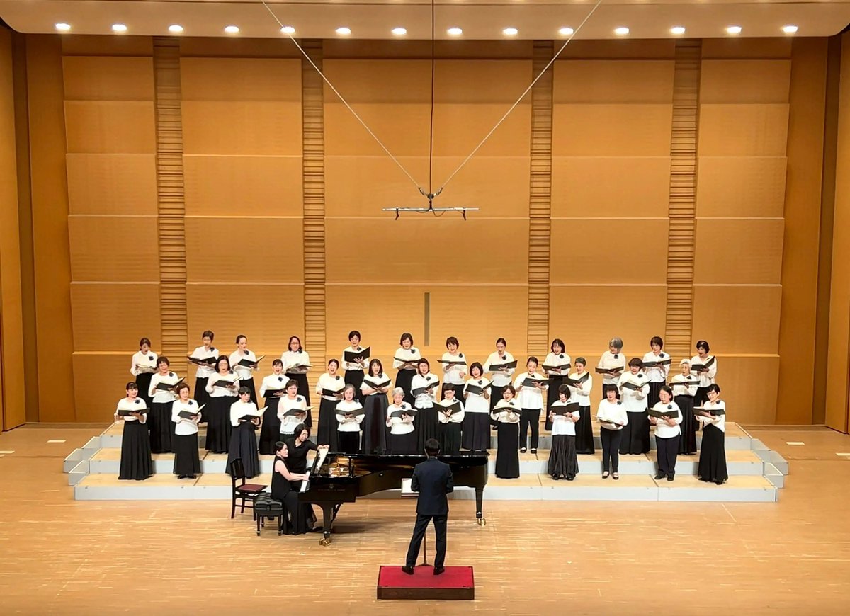 2025.08.28
サーナ・テクセレ 第五回演奏会
舞台写真その1

いつも練習から全力で音楽に向き合い、
そして本番ではそれをさらに爆発させる皆様。
今回も底力に驚きました！

早速明後日からは新シーズンに向けての練習が始まるので楽しみです✨

<a href="/Sanatexere/">女声合唱団サーナ・テクセレ</a>