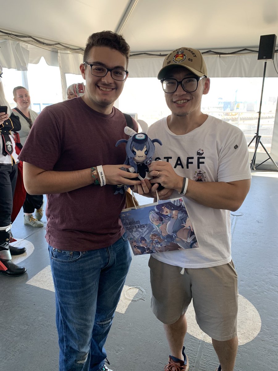 arod9503's tweet photo. Amazing time with the Azur Lane community aboard the USS New Jersey, Loved every second of it #AzurLaneFes https://t.co/y4pXtyyNUS