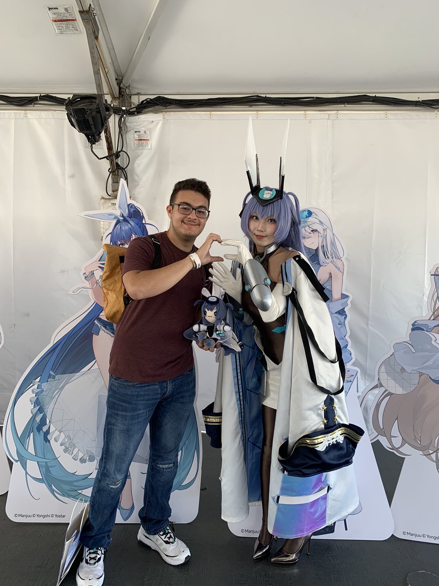 arod9503's tweet photo. Amazing time with the Azur Lane community aboard the USS New Jersey, Loved every second of it #AzurLaneFes https://t.co/y4pXtyyNUS