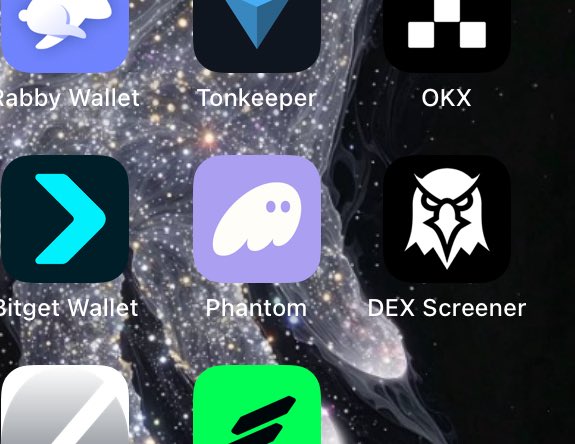 Of course I use Phantom wallet. 

<a href="/phantom/">Phantom</a> is amazing and I love it

Whether I’m chasing shitcoins, farming airdrops, or buying NFTs, it’s always PHANTOM
