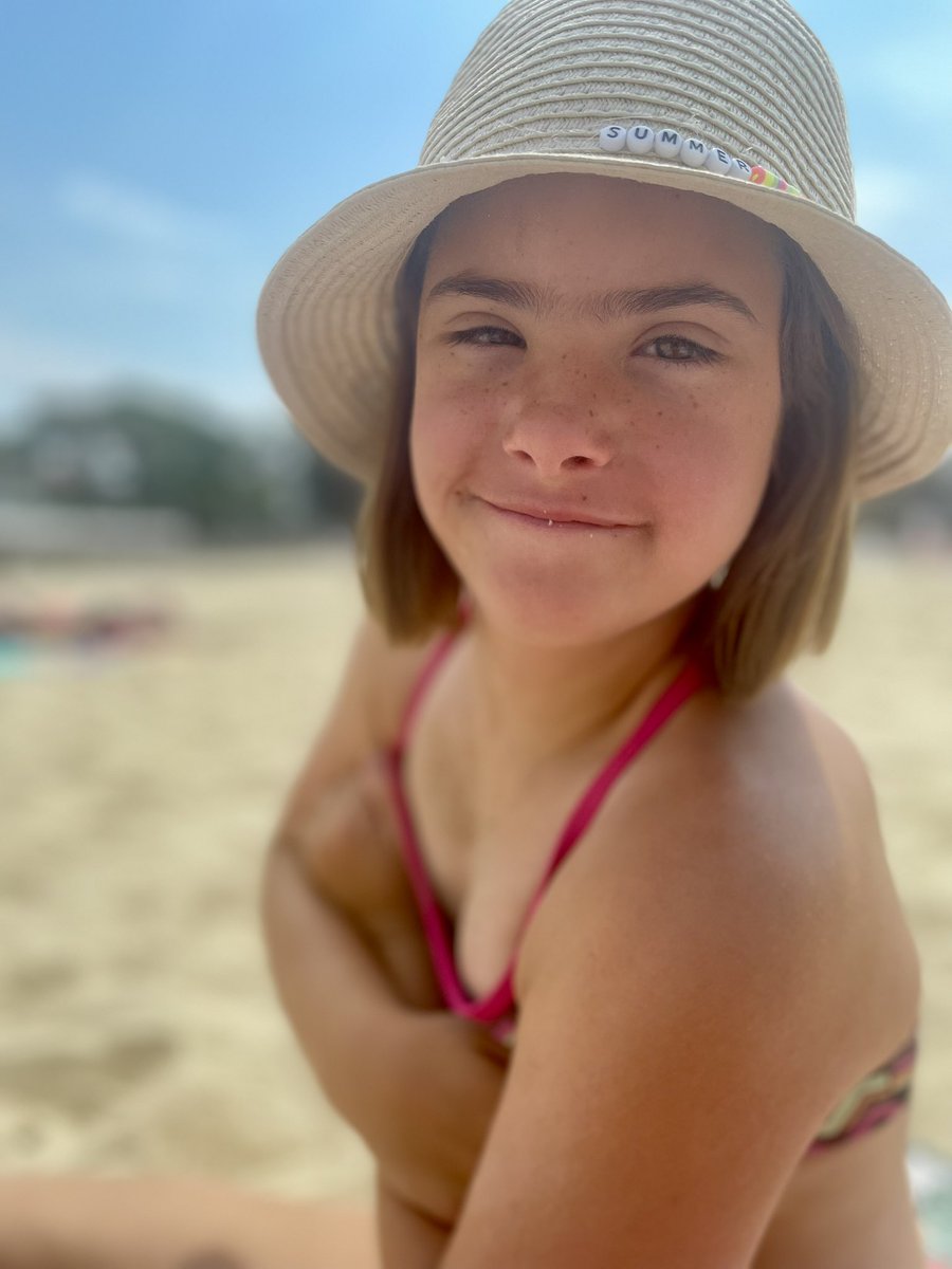 TheMaDeva's tweet photo. @Wouldntchangea1 Xuxa, 12 travelled by car with family from SW 🇬🇧 to the Charente 🇫🇷 and enjoyed swimming in rivers, the Atlantic beaches and her favourite dog in the world, Angel. https://t.co/uOIAKqxNW3