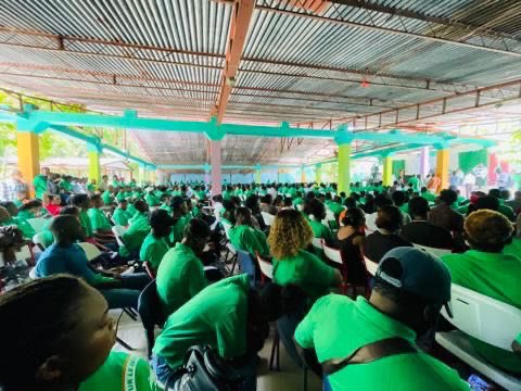 Le Chronomètre (@le_chronometre) on Twitter photo EDE continue à se renforcer!
Après le SUD, toujours dans le cadre de sa stratégie de renforcement de ses structures départementales et locales, le parti politique EDE ( <a href="/edehaiti2021/">Les Engagés pour le Développement EDE</a> ) a orgnanisé ce samedi 30 août 2025, un séminaire de formation politique auquel ont pris part EDE continue à se renforcer!
Après le SUD, toujours dans le cadre de sa stratégie de renforcement de ses structures départementales et locales, le parti politique EDE ( <a href="/edehaiti2021/">Les Engagés pour le Développement EDE</a> ) a orgnanisé ce samedi 30 août 2025, un séminaire de formation politique auquel ont pris part