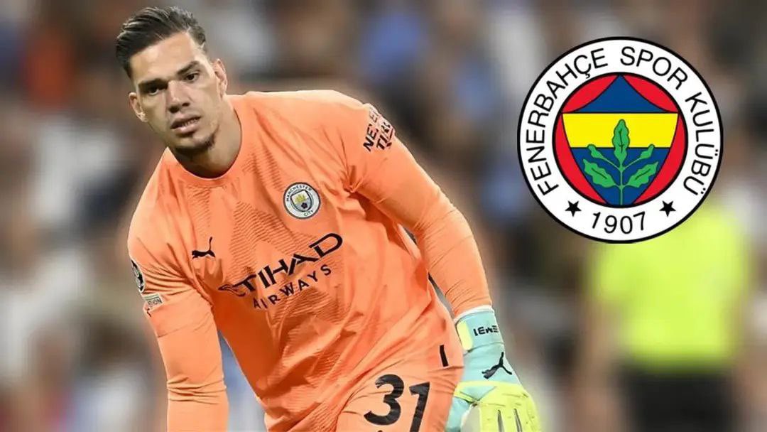 🚨🚨🚨🚨 الموثوق فابريزو رومانو |

فنربخشة قدّم عرض لمانشستر سيتي من أجل إيدرسون، بحوالي 12 مليون يورو، وهو أعلى من عرض غلطة سراي السابق (10 ملايين).

مانشستر سيتي ما زال يريد مبلغ أكبر، ولم يوافق حتى الآن.

خورخي مينديز (وكيل إيدرسون) هو من يقود المفاوضات ويتابع الملف.