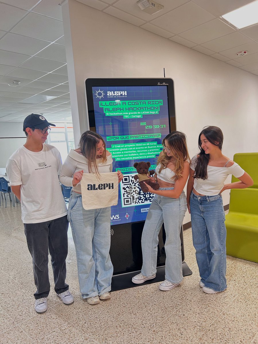 Meet the team behind the smilesss!!!!🧸
None of us had been to a hackathon before… so why not start together? 💡👩‍💻👨‍💻 <a href="/alephhackathon/">Aleph Hackathon</a>