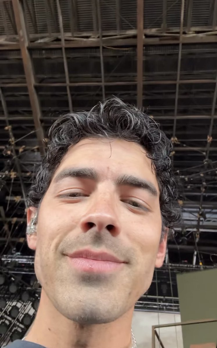 jovi ☁️🩵 (@dncingwithjoe) on Twitter photo 