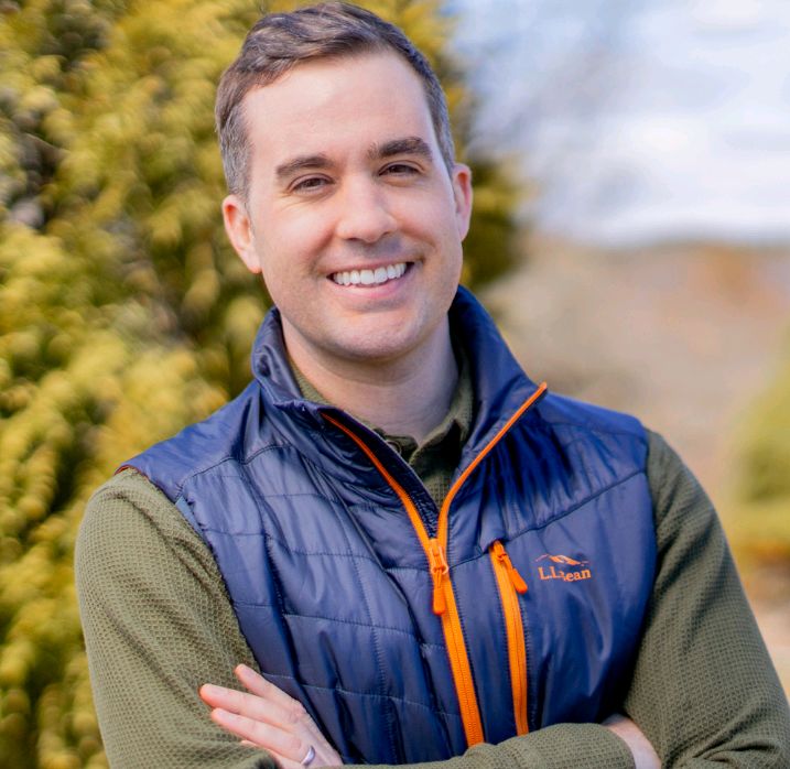 Ladies and Gentlemen this is Jordan Wood. He is a former Congressional staffer to Katie Porter and he is running for the Democratic party's nomination for the Senate in Maine to run against Susan Collins. Platner is not the only one running against Susan Collins!