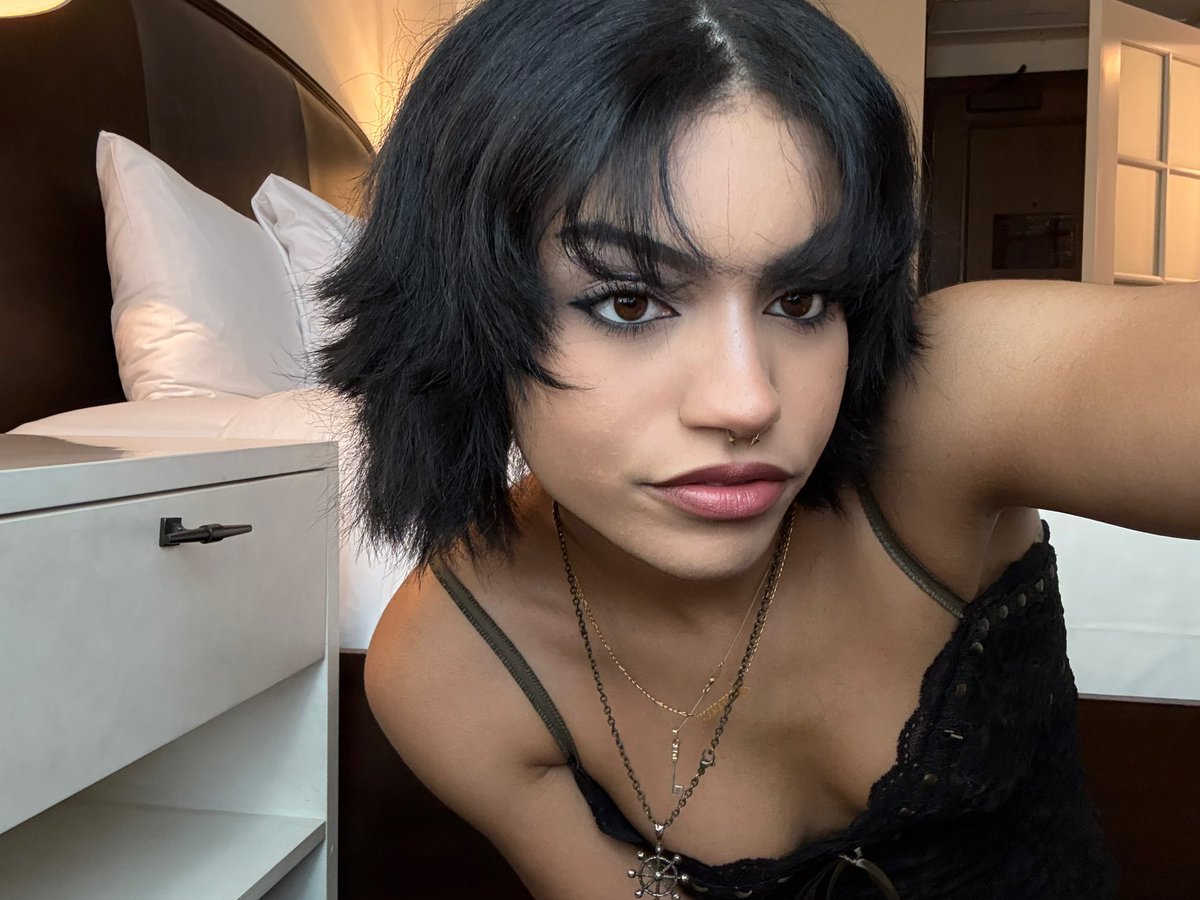 In case u forgot what I look like