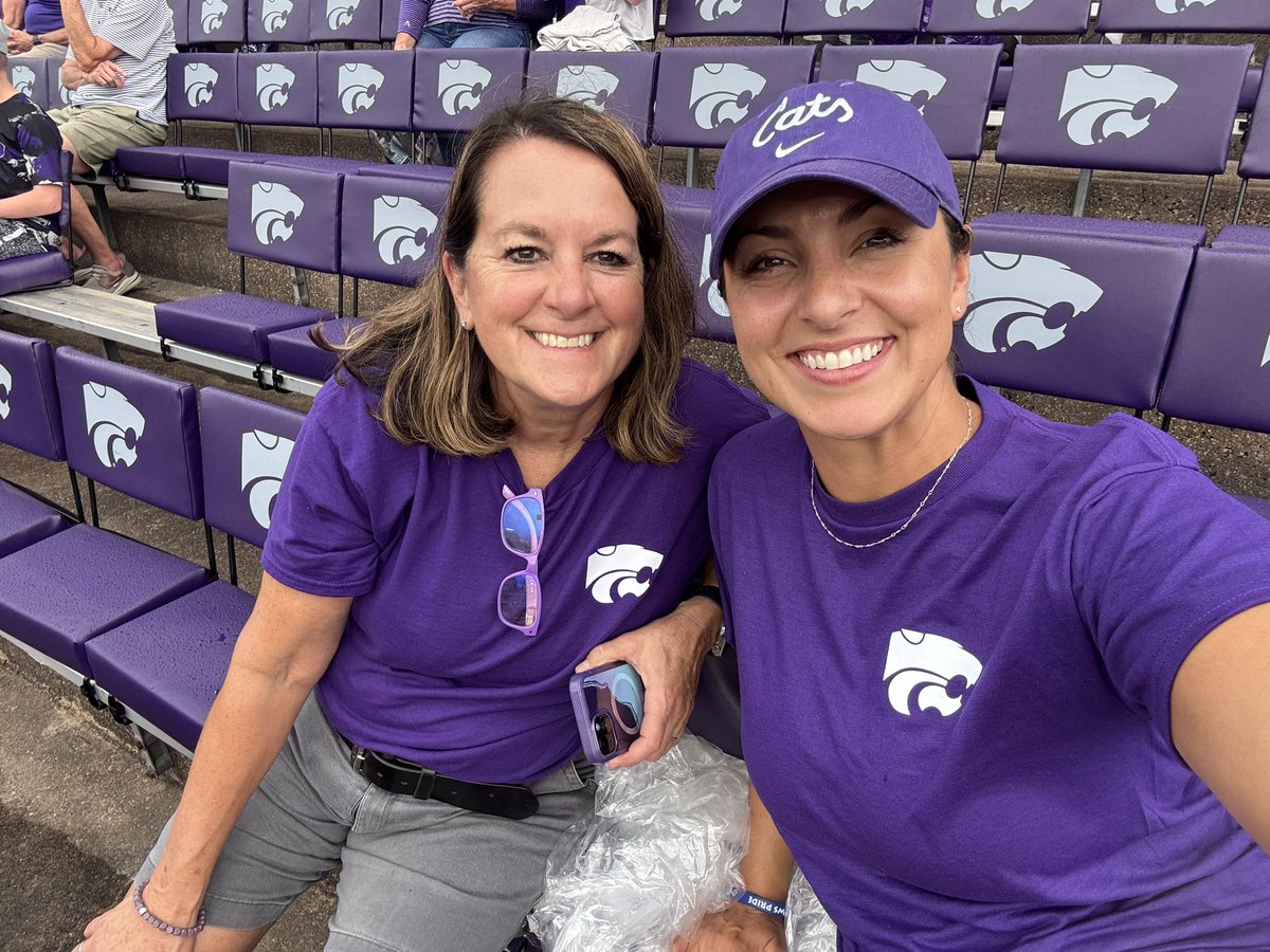 Beautiful field you got there, <a href="/KStateFB/">K-State Football</a>! Turf must be #Hellas 👍 Go Cats! #EMAW