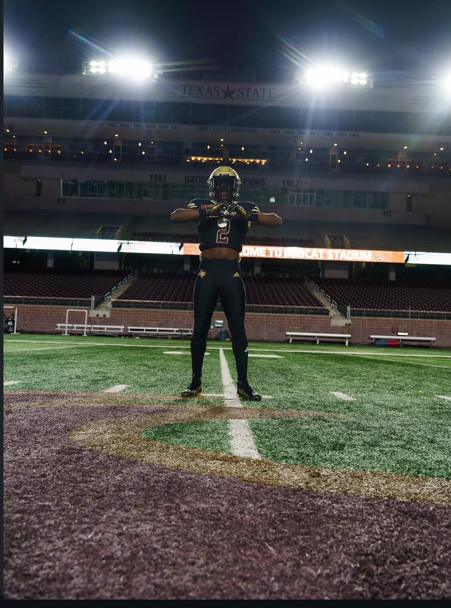 DemonteFord1's tweet photo. After a great talk with @TrustMyEyesO I am excited to announce I have received my First Offer from @TXSTATEFOOTBALL. #AgTg @fb_westfield @MiltonJavid @CoachHurts2 @Coach_Bragg https://t.co/8WGOm28nZ0