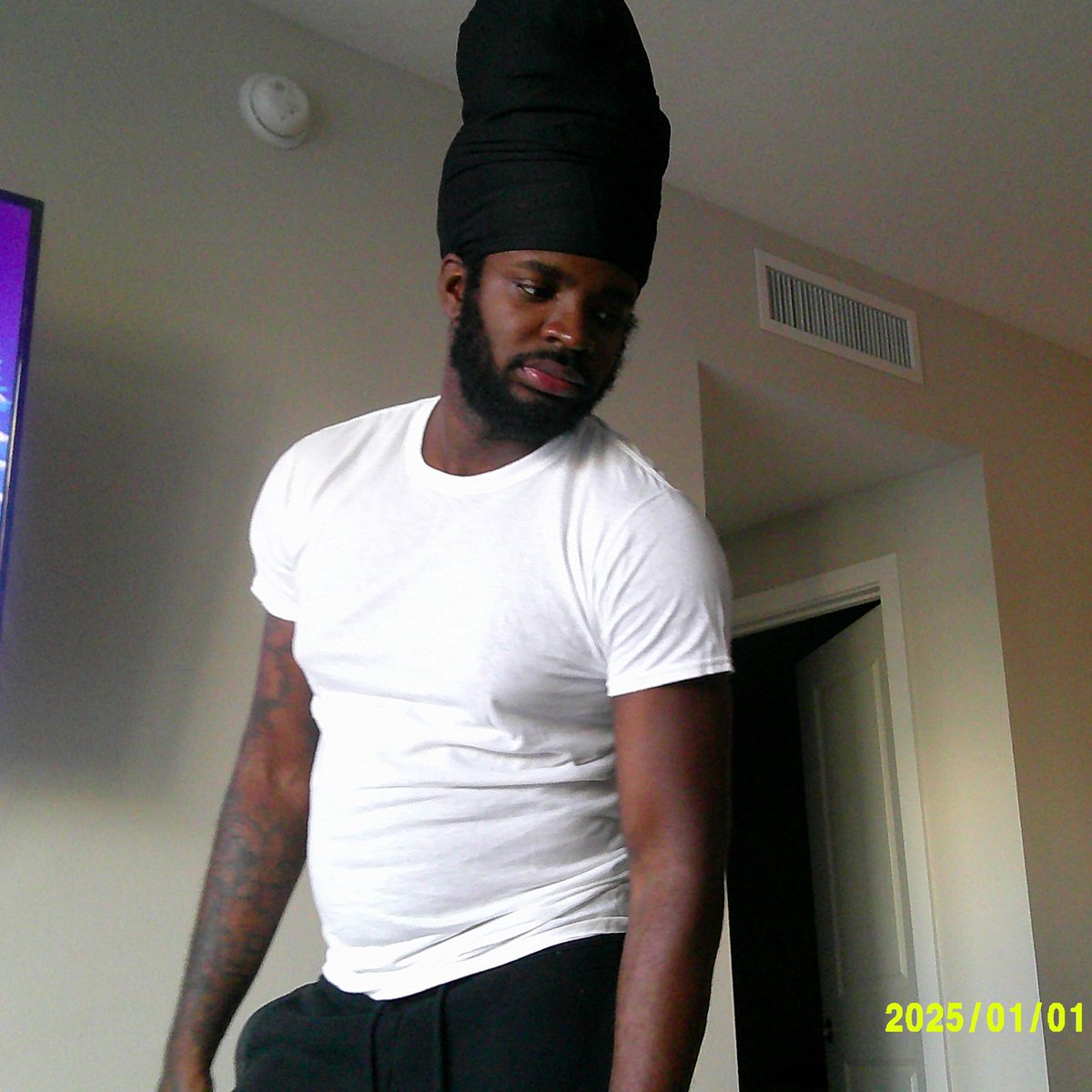 Capone1804's tweet photo. The best investment I ever made was in myself https://t.co/mnY5PVSm8E