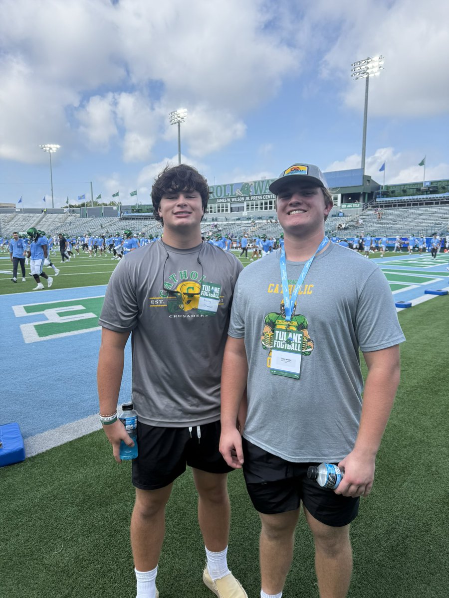I had a great time watching <a href="/GreenWaveFB/">Tulane Football</a> beat Northwestern with <a href="/baileybrazell6/">Bailey Brazell</a>! Thank you <a href="/johnhelow/">John Helow</a> <a href="/EvanMckissack/">Evan Mckissack</a> <a href="/CoachJonSumrall/">Jon Sumrall</a> #RollWave