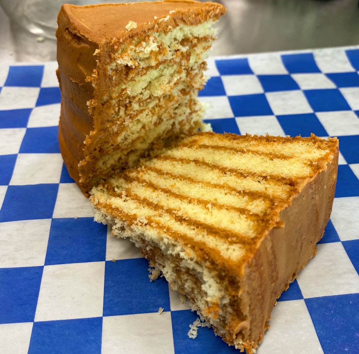 StrangeBrewBam's tweet photo. Caramel Later Cake in the drive-thru while you pick up your Brew? Dreams do come true. Northport Brew is open until 10pm! 🤎 https://t.co/dnKm2RtRt5