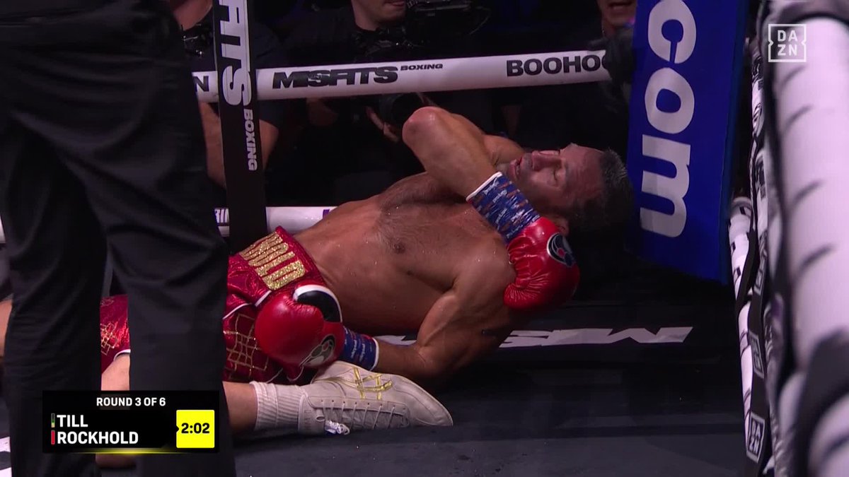 Darren Till did Luke Rockhold DIRTY 😵