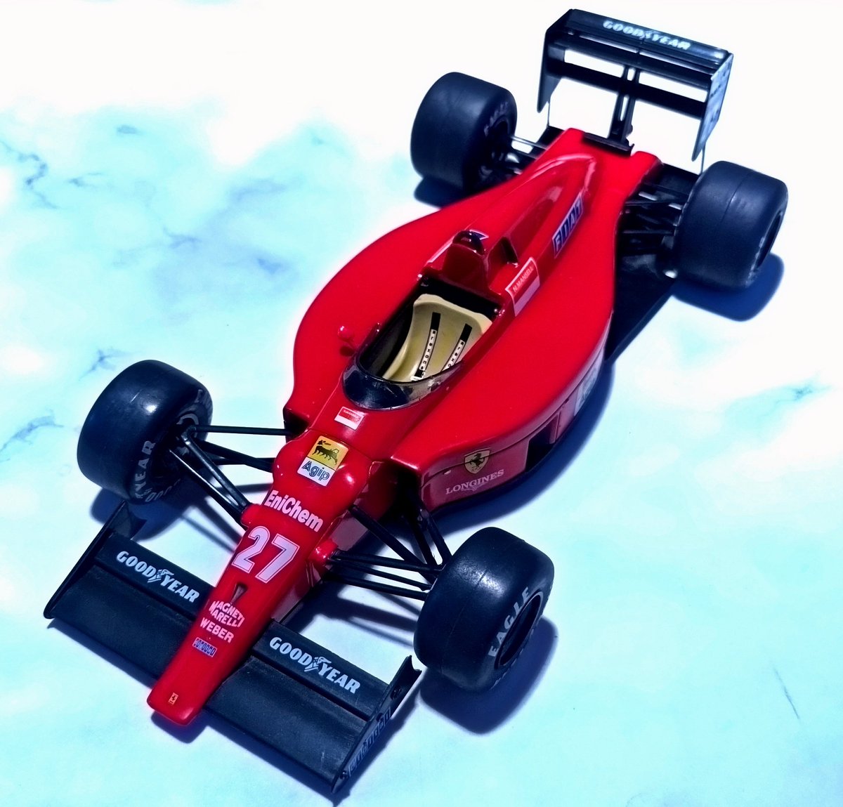 ISOMARUJFP's tweet photo. 夏の終わりに ようやく着弾した #Ferrari #F189
ドライバーは 熱烈な走りで、日本にファンが沢山いる ナイジェル・マンセル
#Nigel_Ernest_James_Mansell
(ミドルネームが長いなぁ)
ピケ セナ プロスト マンセル 当時F1四天王と呼ばれた、ワールドチャンピオン達が 一斉にピットウォールに並ぶ姿 https://t.co/OA6lJ3rW9y