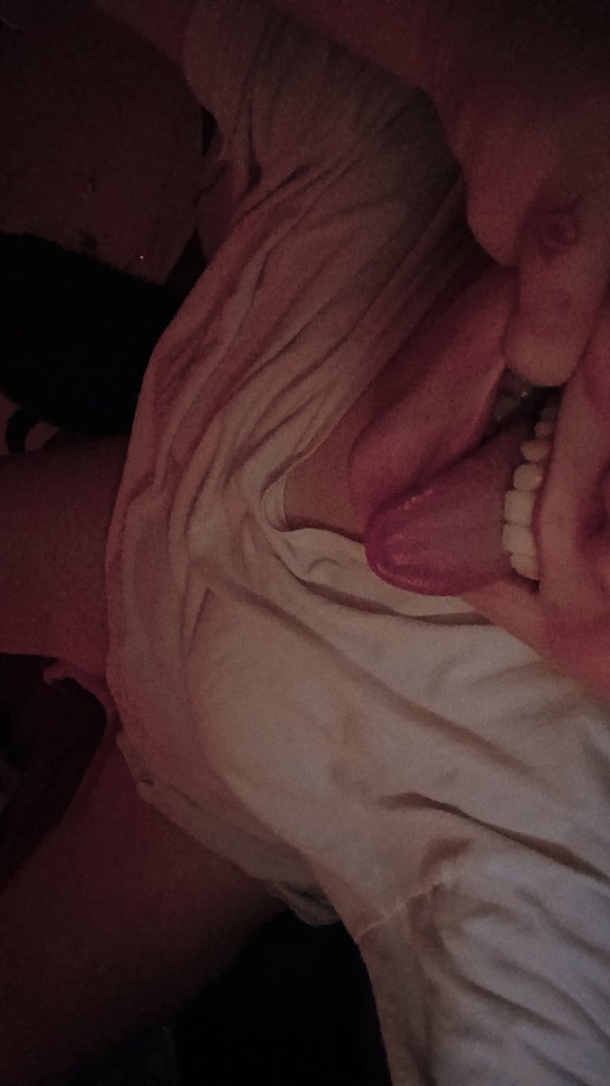 hon3yshin3's tweet photo. ⚡not new, just new pinned!⚡
.
.
.
⚜️ afab! obviously
⚜️ under 5ft, soft n curvy!
⚜️ 22, US
⚜️ queer
⚜️ switch, no pref
⚜️ biter!!
⚜️ DMs are open, if you're interesting!
⚜️ tips are on, if you're not!
❗virtually limitless. minors, zoo, map DNI 
#nsfwtwt #nsfw #horny #switch https://t.co/YAzdDi9fMf