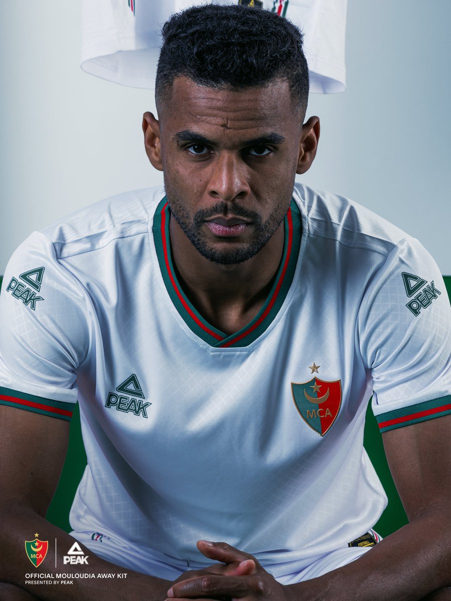THEDEAN1921's tweet image. ⬜️ In the right light, at the right time, everything is extraordinary in white.

#MOULOUDEAN #mca #Away_jersey #Peak