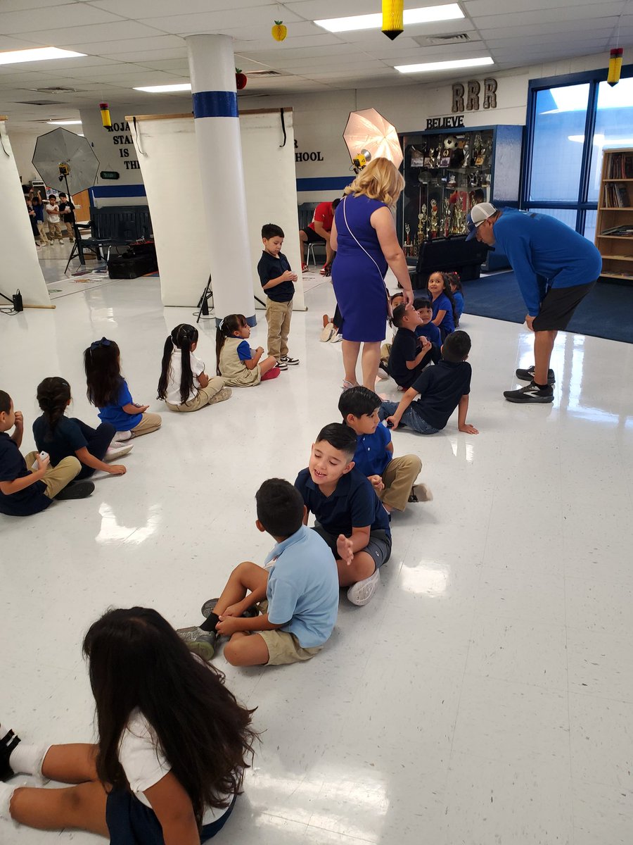 Sandy Morales 🇱🇷 tweet media