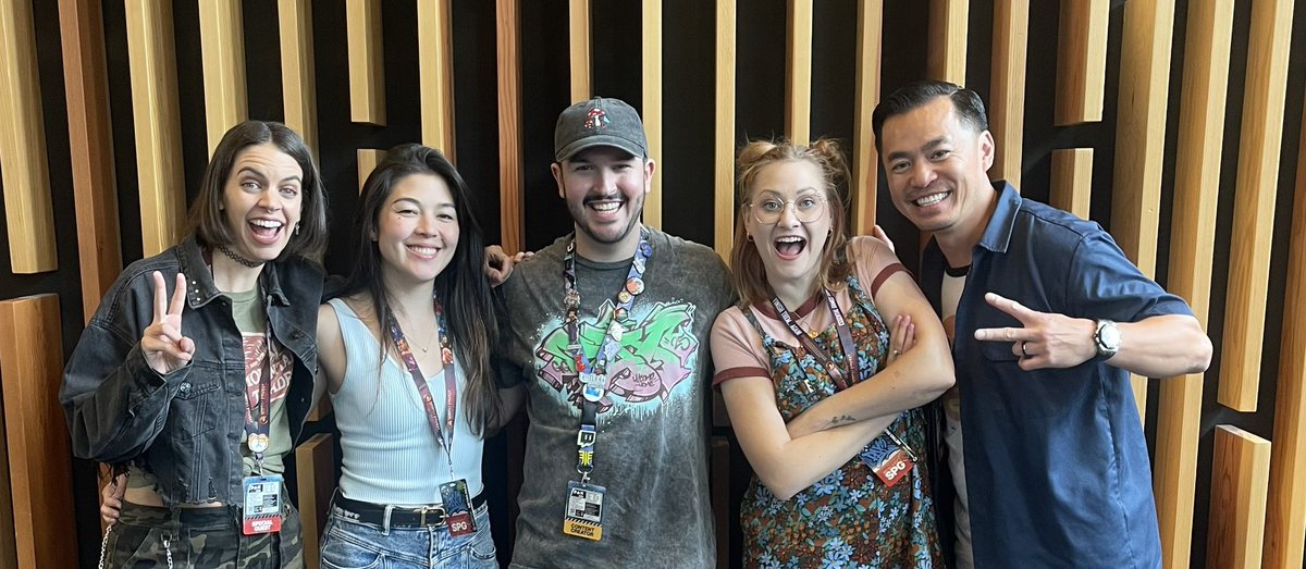Got to meet some of the Voice Actors behind <a href="/LifeIsStrange/">Life is Strange</a>!

These games have been such a big part of my life for the past decade, thanks for being awesome and kind individuals <a href="/KatyBentz/">Katy Bentz</a> <a href="/the_erika_mori/">Erika Mori</a> <a href="/DayeanneHutton/">Dayeanne Hutton</a> <a href="/hansoto/">Han Soto</a> ❤️